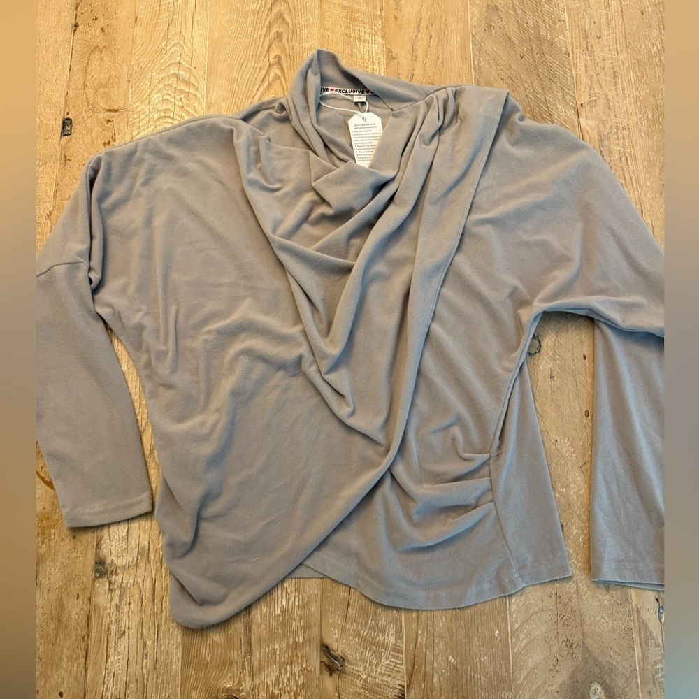 NWT Exclusive Women’s Sz M Layered Cowl Neck Long Sleeve Top